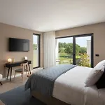 Brand New B63, Heated Pool And Wellness Poreč