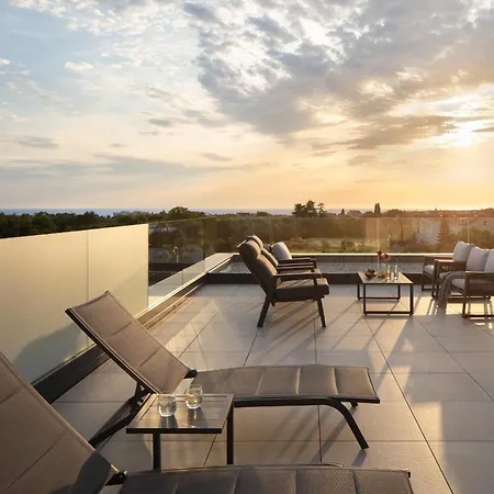 Brand New B63, Heated Pool And Wellness Villa *