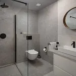 Brand New B63, Heated Pool And Wellness *