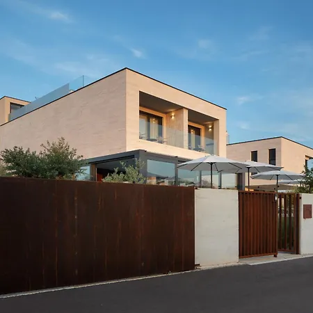 Brand New B63, Heated Pool And Wellness