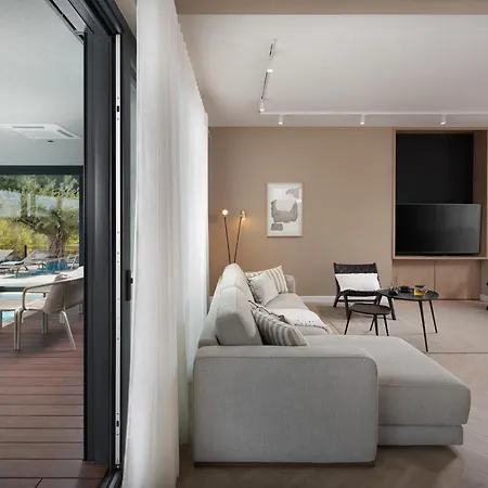 Brand New B63, Heated Pool And Wellness Poreč